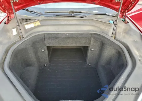 2014 Tesla Model S из США, поврежденный, VIN 5YJSA1H14EFP48686